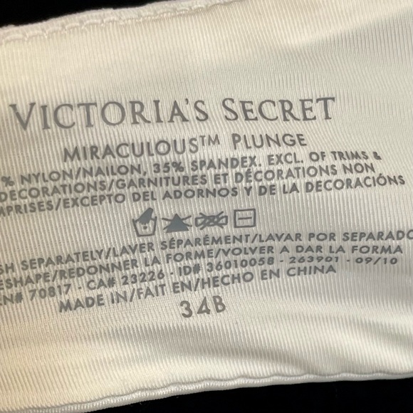 34B 2pcs Vs Victoria’s Secret Crystal Bombshell 2010 Fashion Show Bra and Panty - Picture 14 of 17